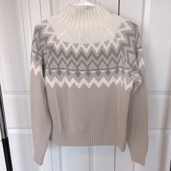 Mock Neck Neutral Hollister Sweater in size Small - Picture 2 of 3